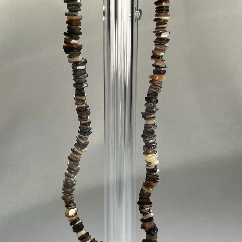 Vintage 70s 80s 90s Shell Chip Necklace Brown Translucent Surfer Choker Barrel
